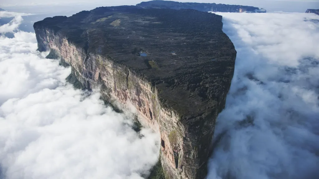 Roraima is the highest tepui reaching 2810 meters in elevation. Surreal Places on Earth.