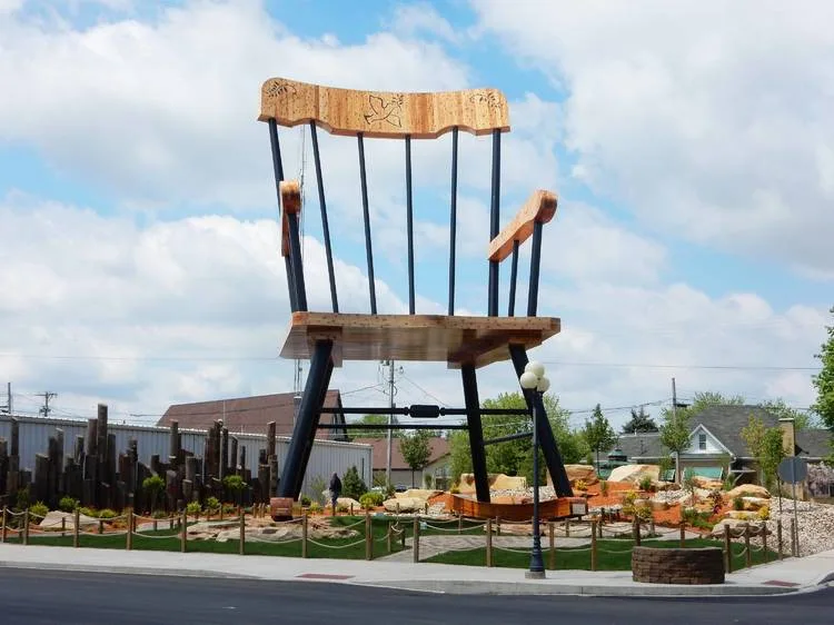 The world’s largest objects | Casey, IL