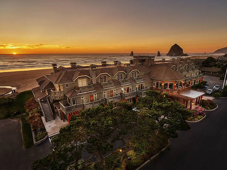 Stephanie Inn | Cannon Beach, OR